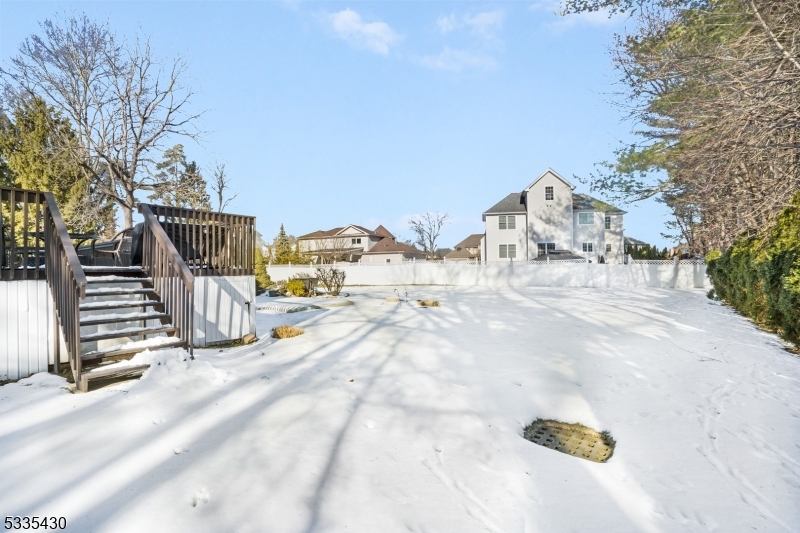 Fairfield Twp., New Jersey 07004, United States, 4 Bedrooms Bedrooms, ,4 BathroomsBathrooms,Residential,Active,89835