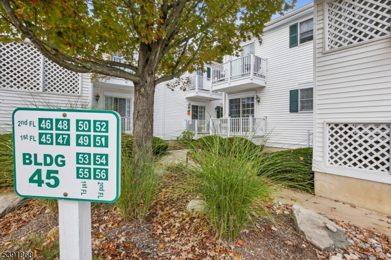 Spring Ridge - Residential