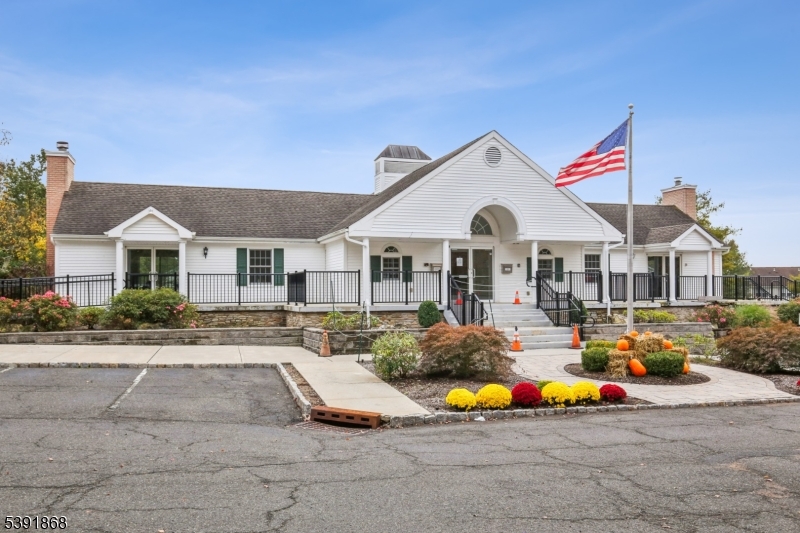 Spring Ridge - Residential