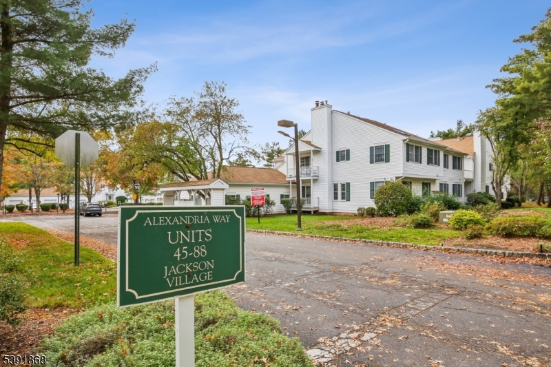 Spring Ridge - Residential