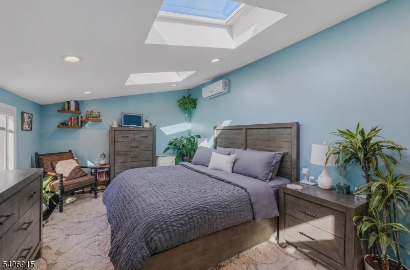 Knollwood - Residential
