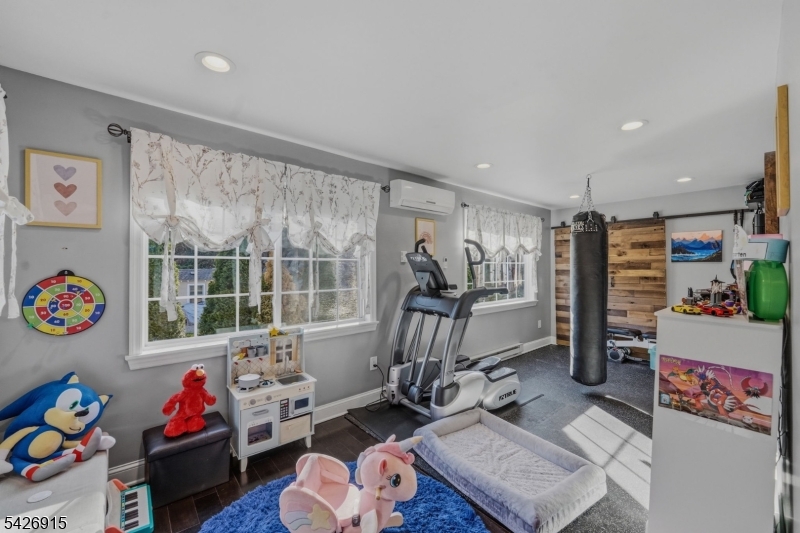 Knollwood - Residential
