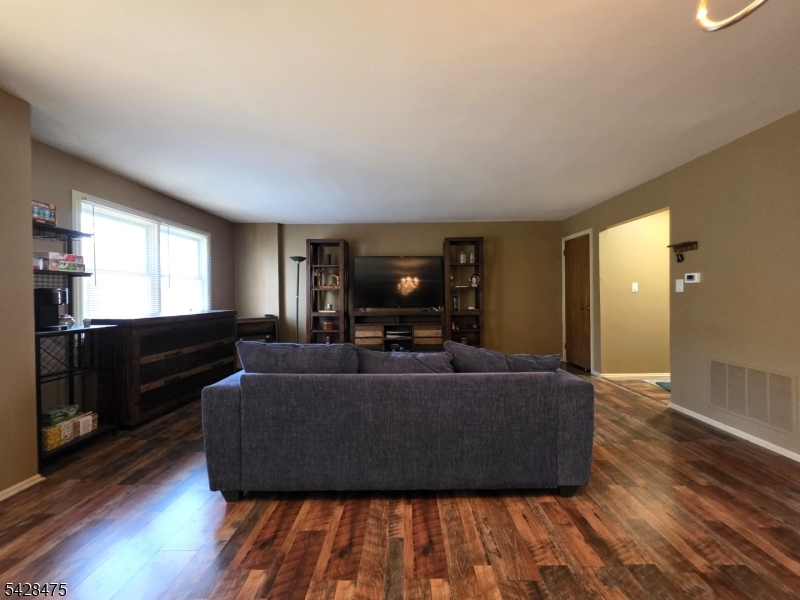 Robin Road Village - Residential