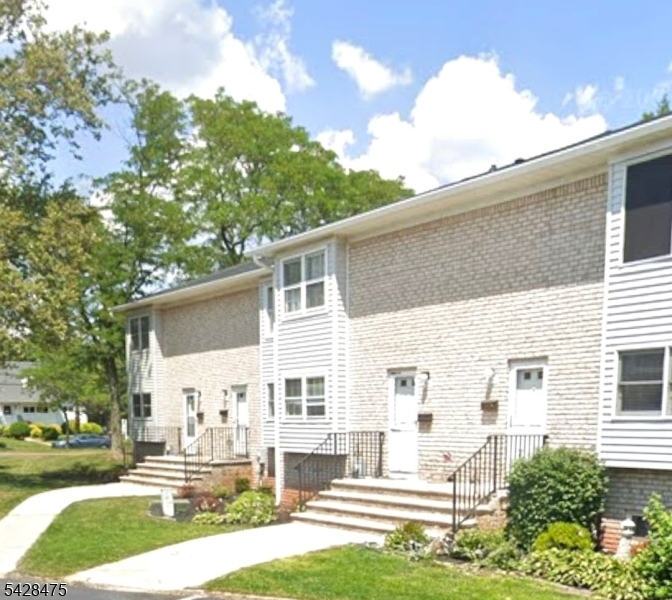 Robin Road Village - Residential