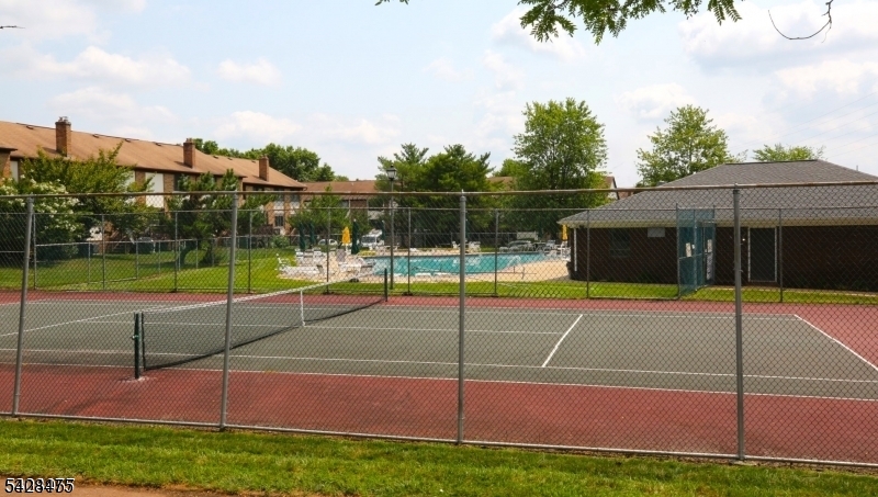 Robin Road Village - Residential