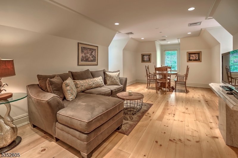 Pottersville - Residential