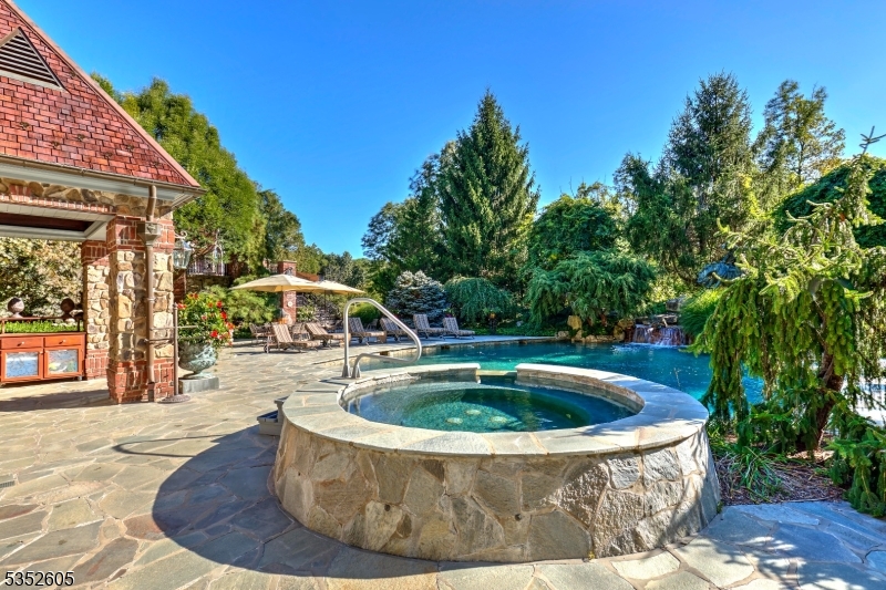 Pottersville - Residential