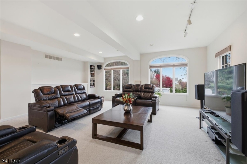 Hunterdon Ridge - Residential