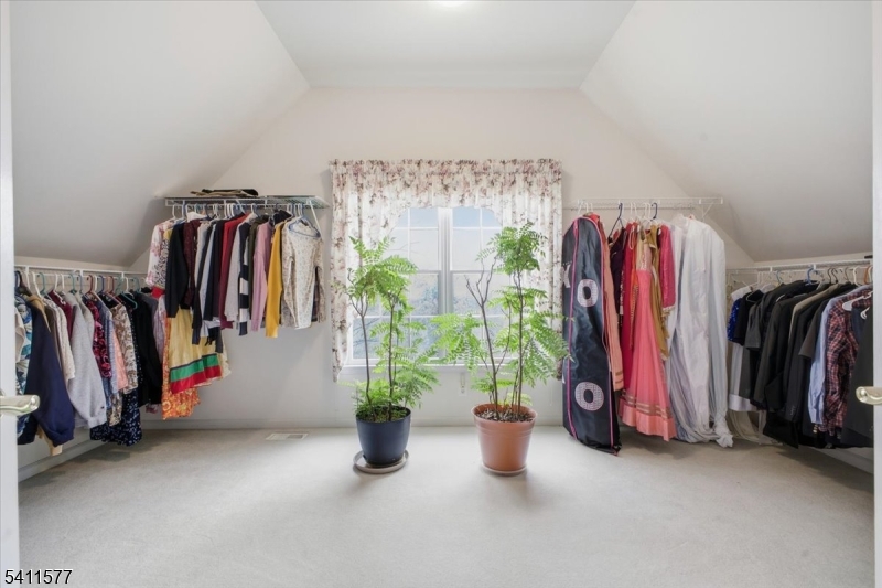 Hunterdon Ridge - Residential