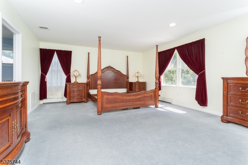 Mazdabrook - Residential Lease