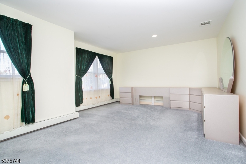 Mazdabrook - Residential Lease