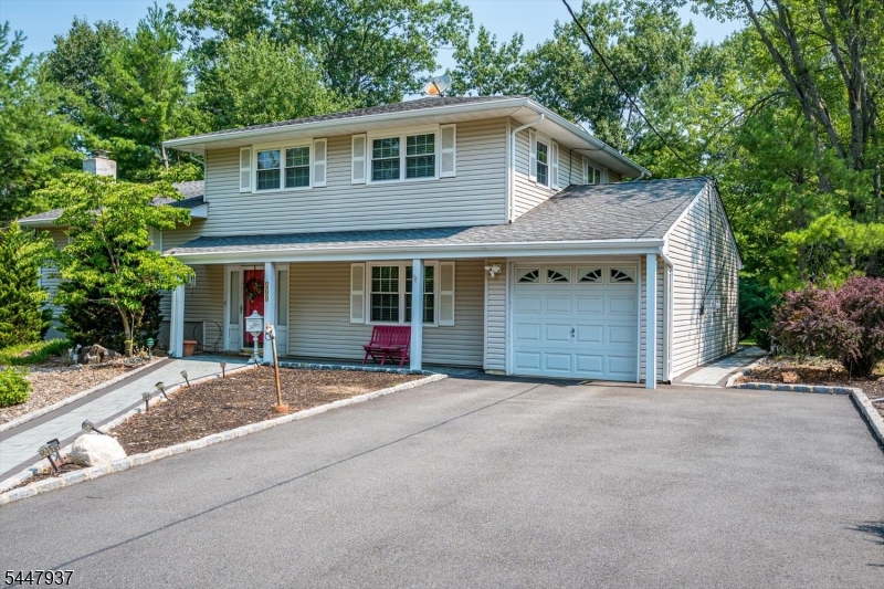 Photo 1 of 46 — 560 Wakefield Dr, Metuchen Boro, NJ 08840