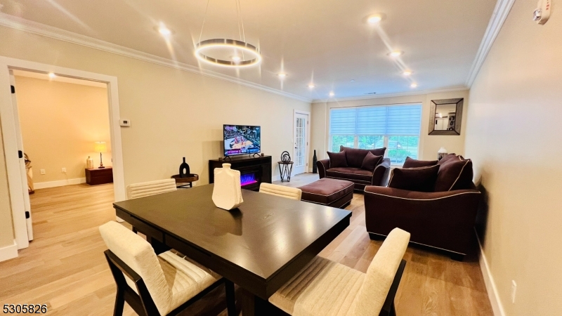 Fox Crest - Residential