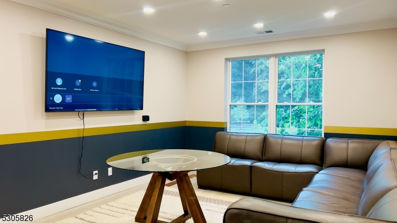 Fox Crest - Residential