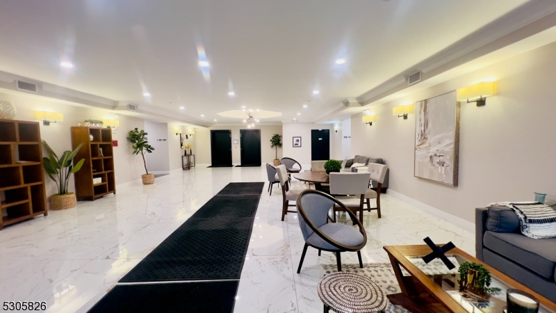 Fox Crest - Residential