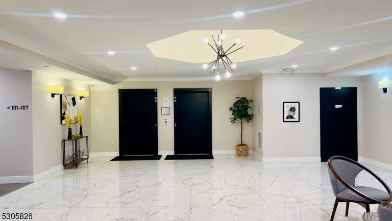 Fox Crest - Residential