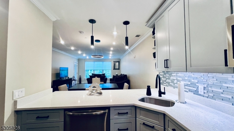 Fox Crest - Residential