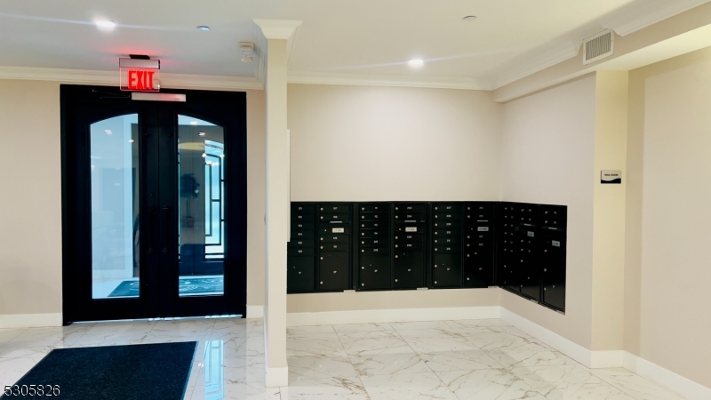 Fox Crest - Residential