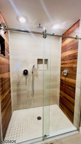 Fox Crest - Residential