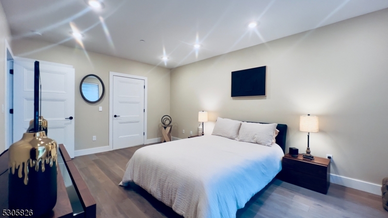 Fox Crest - Residential