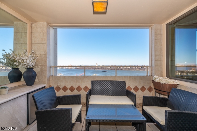 The Apogee - Residential