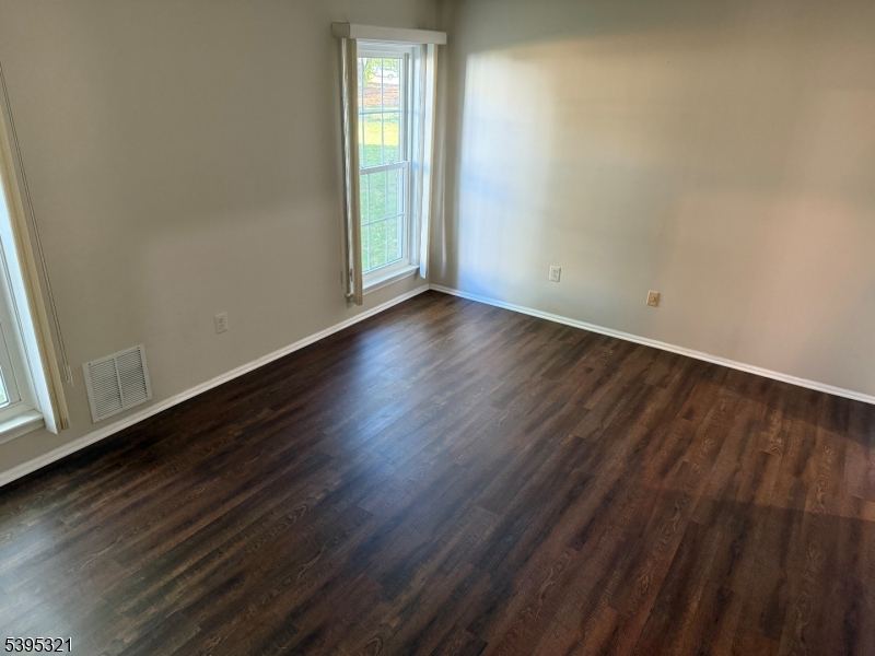 Hilltop Farms - Residential Lease