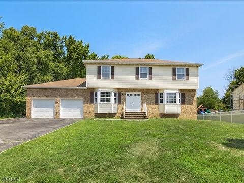 10 Marianne Pl, Parsippany-Troy Hills Twp., NJ 07054 - #: 3914297