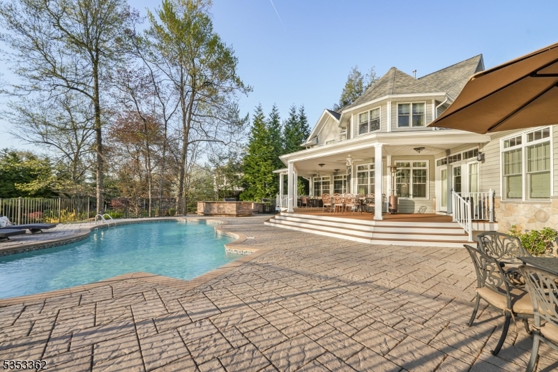 Pines Lake - Residential