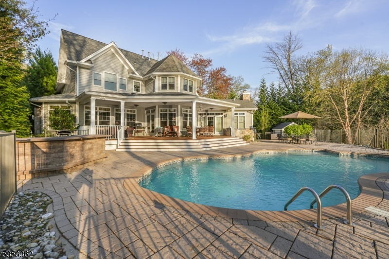 Pines Lake - Residential