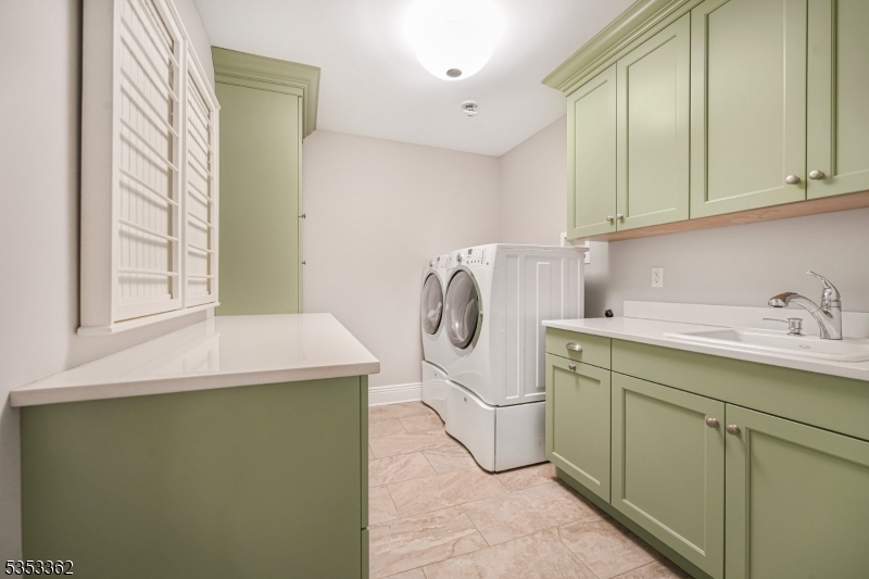 Pines Lake - Residential