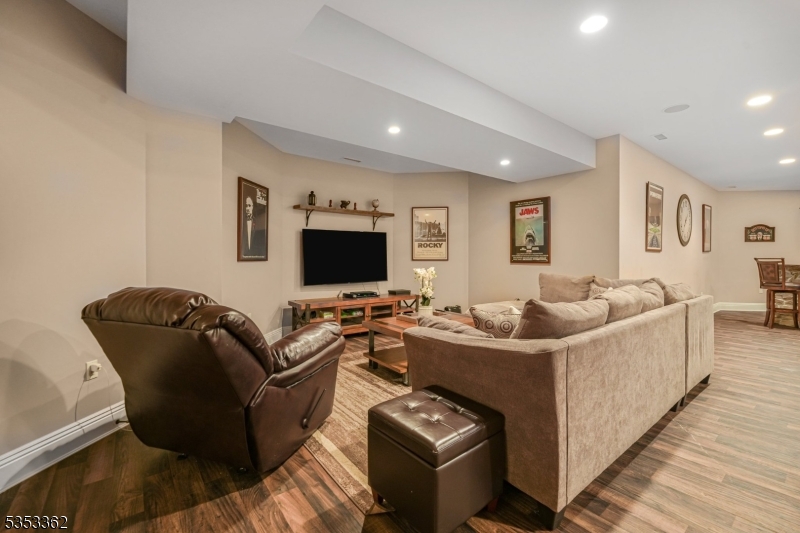 Pines Lake - Residential