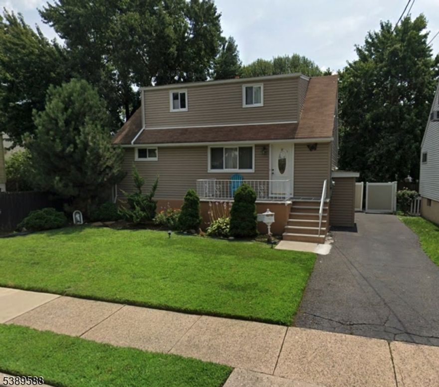 4 beds 1 bath, needs work. Bank approval needed. Short sale.