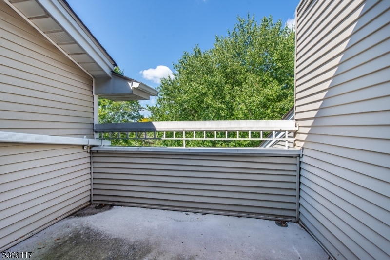 Crestmont/The Hills - Residential Lease