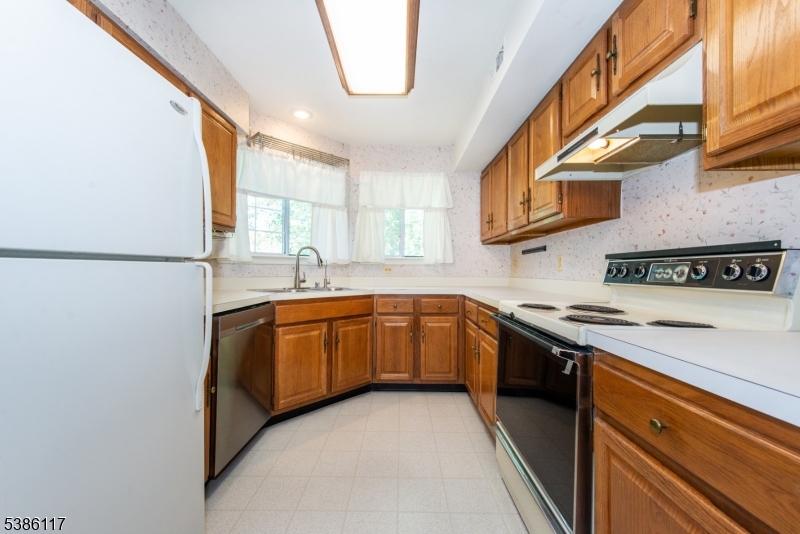 Crestmont/The Hills - Residential Lease