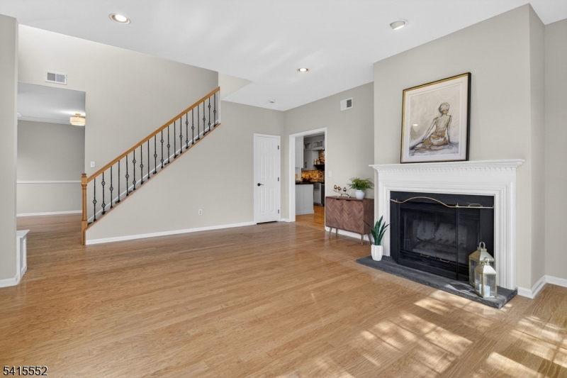 Four Oaks/The Hills - Residential