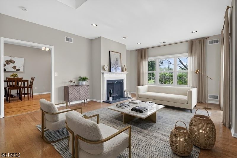 Four Oaks/The Hills - Residential