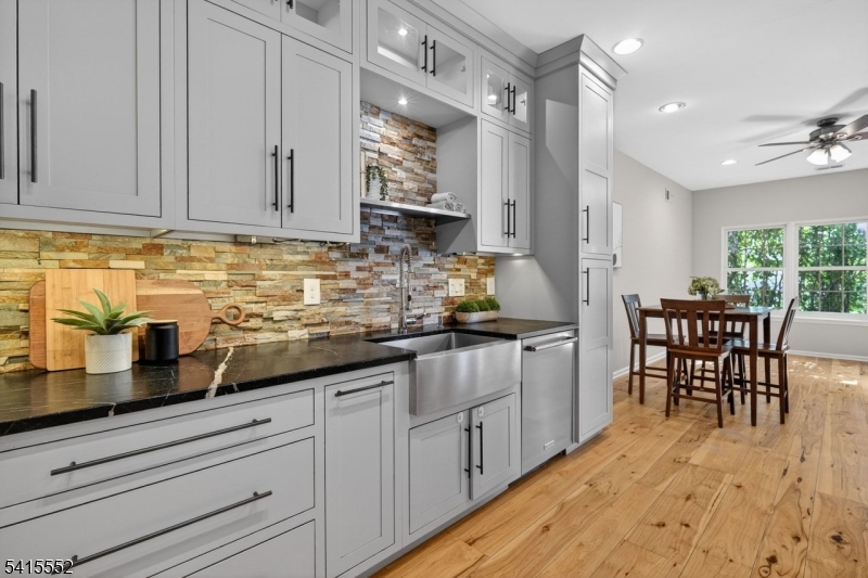 Four Oaks/The Hills - Residential