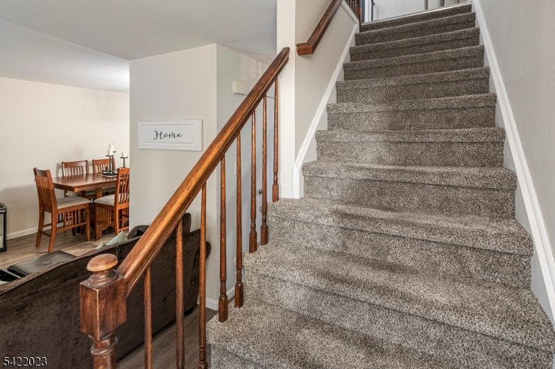 Williamsburg Square - Residential