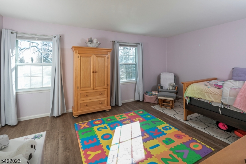 Williamsburg Square - Residential