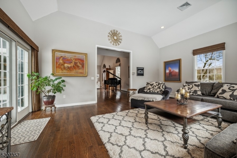 HIDDEN ACRES - Residential