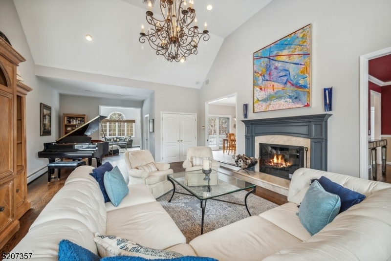 HIDDEN ACRES - Residential