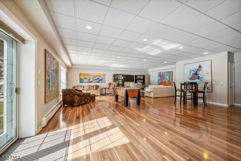 HIDDEN ACRES - Residential