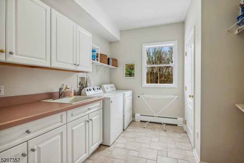 HIDDEN ACRES - Residential