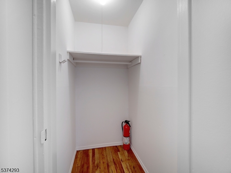 Mountain Club - Residential Lease