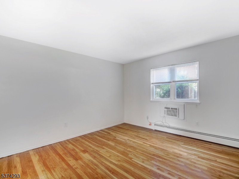 Mountain Club - Residential Lease