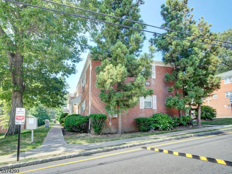 Mountain Club - Residential Lease