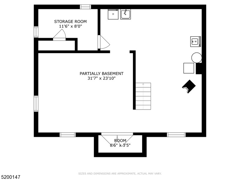 Main image without alt text