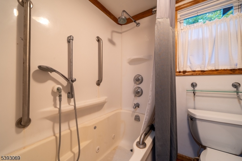 Highland Lakes - Residential Lease