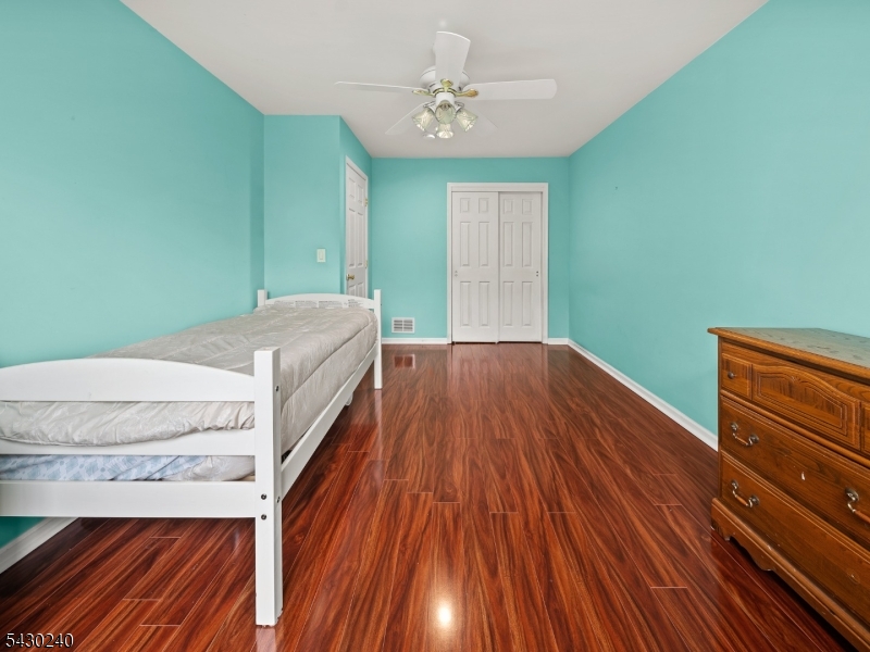 Mazdabrook Commons - Residential