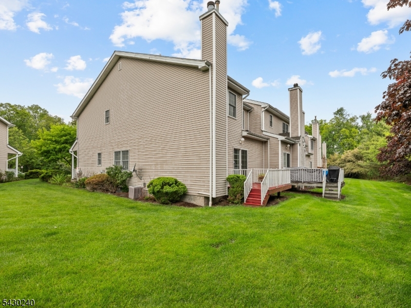 Mazdabrook Commons - Residential